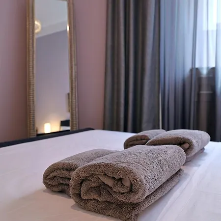 Апартаменты Brand New 2 Bed