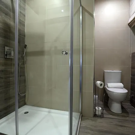 Brand New 2 Bed Слима